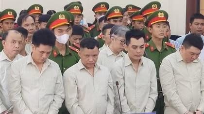 Loạt cán bộ xã dính lao lý vì ký khống giấy tờ để trục lợi