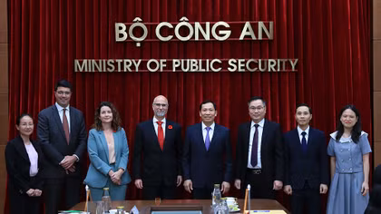 Thúc đẩy hợp tác với các đối tác an ninh, cảnh sát Canada