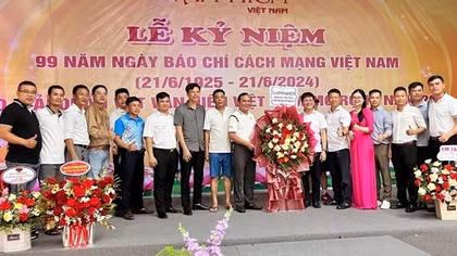 Sôi nổi giải quần vợt trên miền quê văn hóa