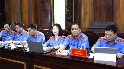 Vì sao nhóm cựu lãnh đạo Ngân hàng SCB và 2 thanh tra NHNN bị đề nghị cách ly vĩnh viễn?