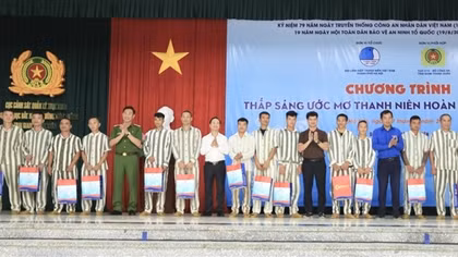 Ấn tượng với những chia sẻ của NS Xuân Bắc trong Trại giam Thanh Xuân