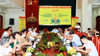 200 vận động viên tham gia Giải vô địch bóng bàn quốc gia Báo Nhân Dân lần thứ 42