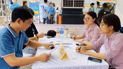 Cần giải pháp đồng bộ hỗ trợ người lao động khi về nước