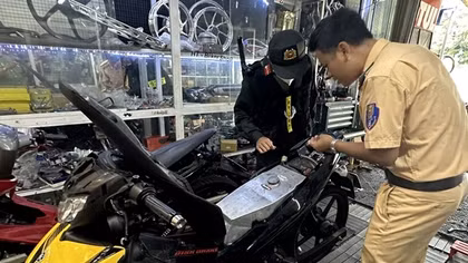 Phát hiện nhiều vi phạm tại các lò “độ chế” xe máy ở Đồng Nai