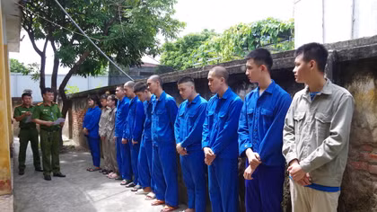 Triệt xoá đường dây sản xuất, mua bán ma tuý núp bóng thuốc lá điện tử