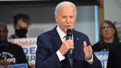 Ông Biden với sức ép “dừng cuộc chơi”