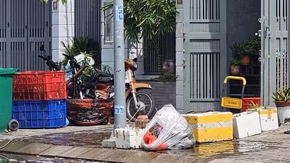 Cứu cụ bà 90 tuổi bị ngạt khói trong đám cháy