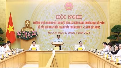 Thủ tướng: Đánh giá chính xác, công bằng về chính sách tiền tệ, điều hành vĩ mô