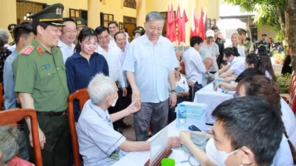 Thêm một ngày vui trên quê hương Bác