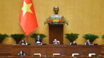 Xì gà, thuốc lá để hút, hít, nhai, ngửi cũng sẽ chịu thuế tiêu thụ đặc biệt 75%