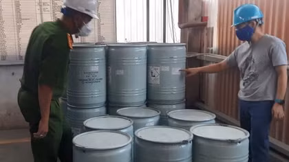 TP Hồ Chí Minh: Thu giữ hơn 9,7 tấn Xyanua sau 2 tháng tổng kiểm tra kinh doanh hóa chất nguy hiểm, độc hại