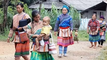 Xông đất rừng đầu năm