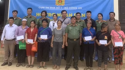 Cụm thi đua số 1, Bộ Công an hỗ trợ người dân bị ảnh hưởng bởi cơn bão số 3