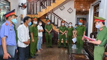 Kê khống hơn 1.200 mộ giả để chiếm đoạt hơn 2,2 tỷ đồng của Nhà nước