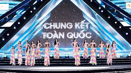 Hoa hậu "ơ kìa"