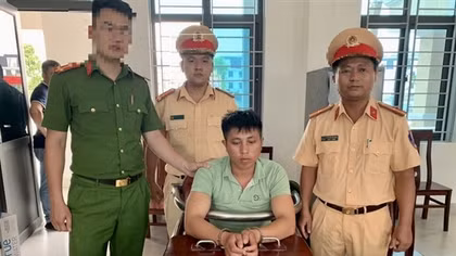 CSGT phối hợp bắt đối tượng trong đường dây ma tuý
