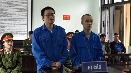 Rủ nhau thuê xe làm ăn rồi đi “cắm” lấy tiền tiêu xài