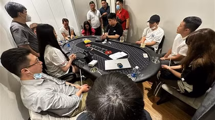 Thuê căn hộ chung cư cao cấp để tổ chức đánh bài Poker