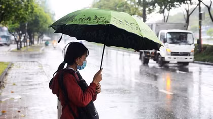 Ba miền mưa giông rải rác, Hà Nội ngày nắng gián đoạn