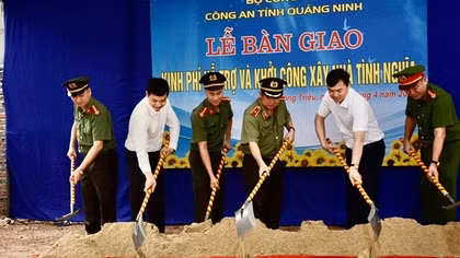 Công an tỉnh Quảng Ninh xây nhà tình nghĩa tặng CBCS khó khăn