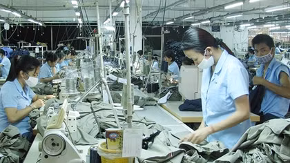 Doanh nghiệp “khát” đơn hàng, người lao động gặp khó