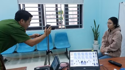 Tổ chức thu nhận, cấp CCCD cho người dân xuyên Tết