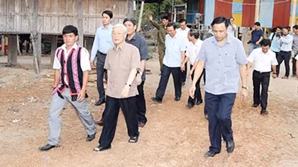 Nêu gương cốt cách bình dị
