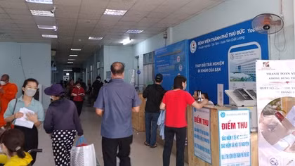 Nguyên Giám đốc Bệnh viện Thủ Đức liên quan kit xét nghiệm Việt Á bị đề nghị truy tố