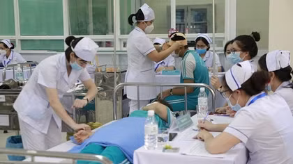 TP Hồ Chí Minh: Nhiều nhân viên y tế xin nghỉ việc do áp lực công việc
