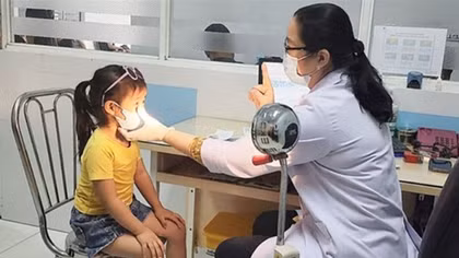 Bình Phước: Bệnh đau mắt đỏ lây lan mạnh trong trường học