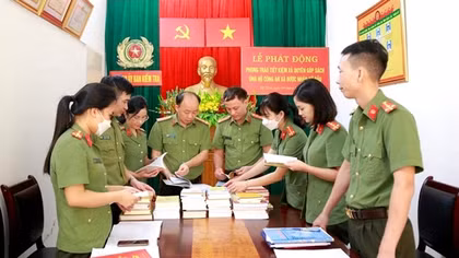 Nhận “đỡ đầu Công an xã” - cách làm hay ở Hà Tĩnh