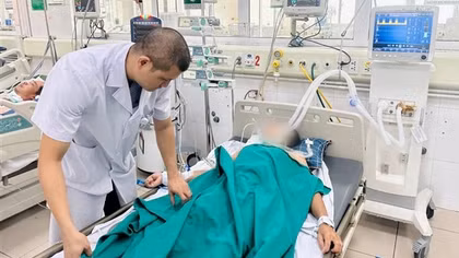 Phát bệnh dại sau 1 tháng bị mèo cắn