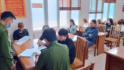 Triệt phá đường dây ghi bán số đề, lộ ra đối tượng tổ chức sử dụng ma túy
