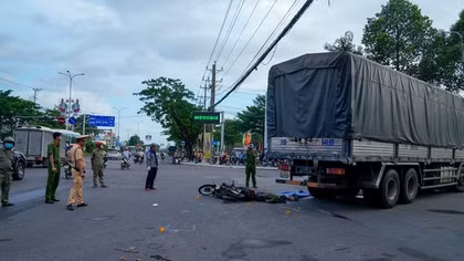 Va chạm với xe tải, người đàn ông tử vong tại chỗ