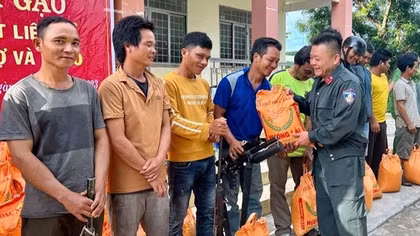 Nhiều giải pháp vận động người dân giao nộp vũ khí, vật liệu nổ