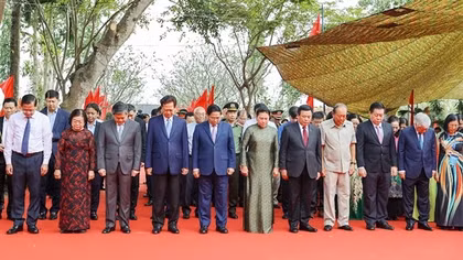 Lãnh đạo Đảng, Nhà nước dâng hương tưởng niệm đồng chí Huỳnh Tấn Phát