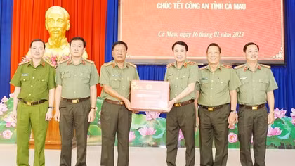 Bảo đảm tuyệt đối an ninh, an toàn để người dân vui Xuân đón Tết
