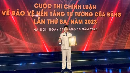 Người thầy tận tụy vì sự nghiệp trồng người