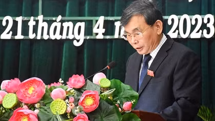 Phó Chủ tịch HĐND Phú Yên bị kỷ luật, “hạ cánh” làm Phó Chánh Văn phòng
