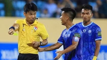 Trọng tài nội, chuyện đau đáu tại V.League