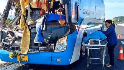 Lại xảy ra tai nạn nghiêm trọng trên cao tốc Nha Trang – Cam Lâm