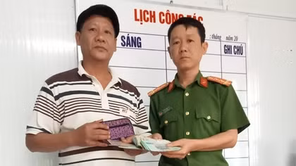 Công an xã tìm kiếm người đánh rơi tài sản để trao trả lại
