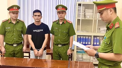 Thuê ôtô tự lái rồi đem cầm cố chiếm đoạt