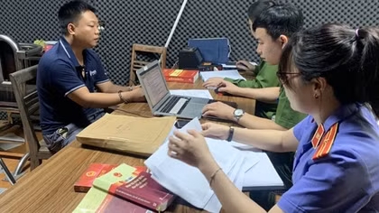 Thu phí thành viên rồi tải 192 clip sex lên nhóm