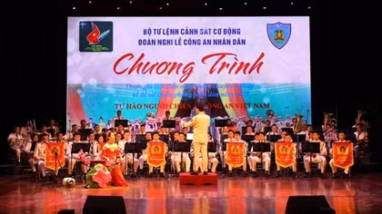 Dấu ấn của Đoàn Nghi lễ CAND tại Hội diễn nghệ thuật Quốc phòng toàn dân