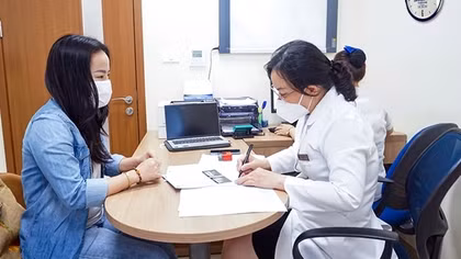 Hàng nghìn phụ nữ được khám vú miễn phí tại Bệnh viện Tâm Anh