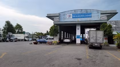 Nhiều trung tâm đăng kiểm tăng ca kiểm định trong kỳ nghỉ lễ
