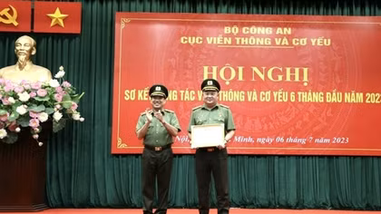 Bảo đảm thông tin liên lạc, cơ yếu phục vụ công tác lãnh đạo, chỉ huy