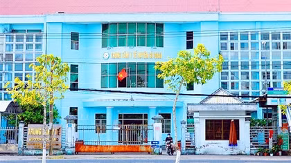 Khởi tố 3 bác sĩ và 2 người liên quan vi phạm tại Trung tâm Y tế huyện Gò Quao