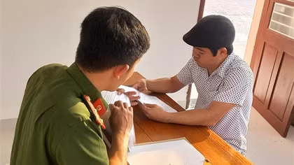 Xử phạt người đàn ông tự ý vào trong doanh nghiệp nước ngoài chụp ảnh, quay video